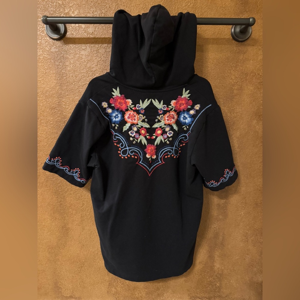 Johnny Was Black Floral Embroidered Notched Neck Pullover Hoodie Size Small - Picture 5 of 7